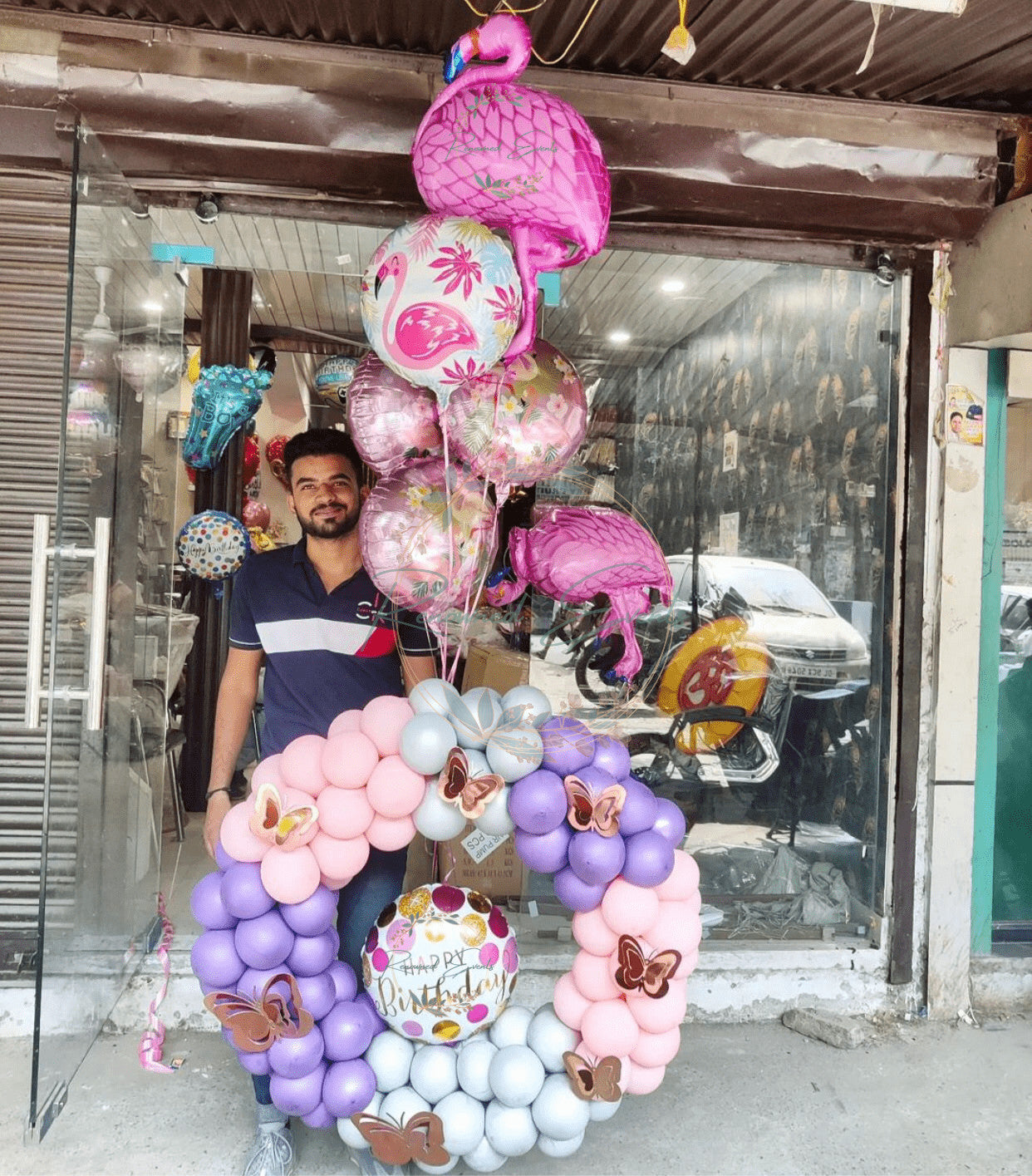 Balloon Bouquet of Flamingo Theme