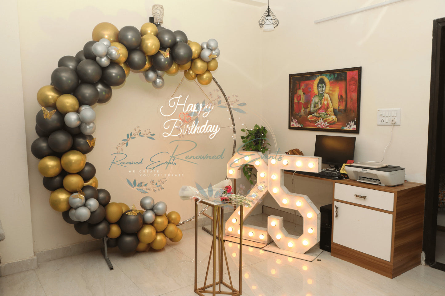 Black and Golden Ring Birthday Decor