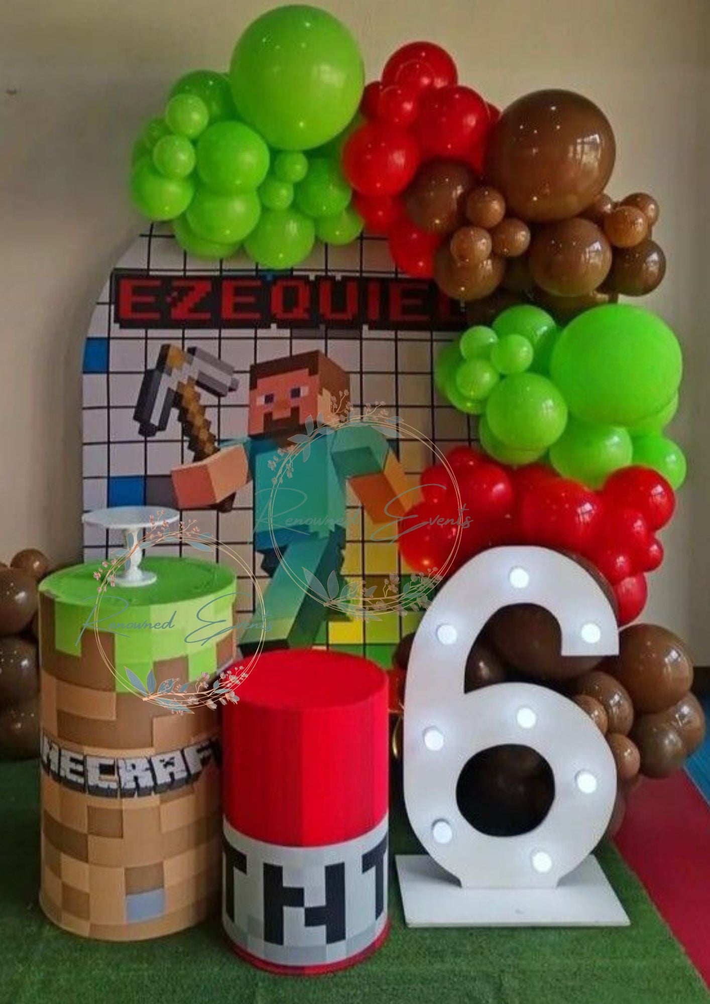 Minecraft themed backdrop for kids birthday celebration