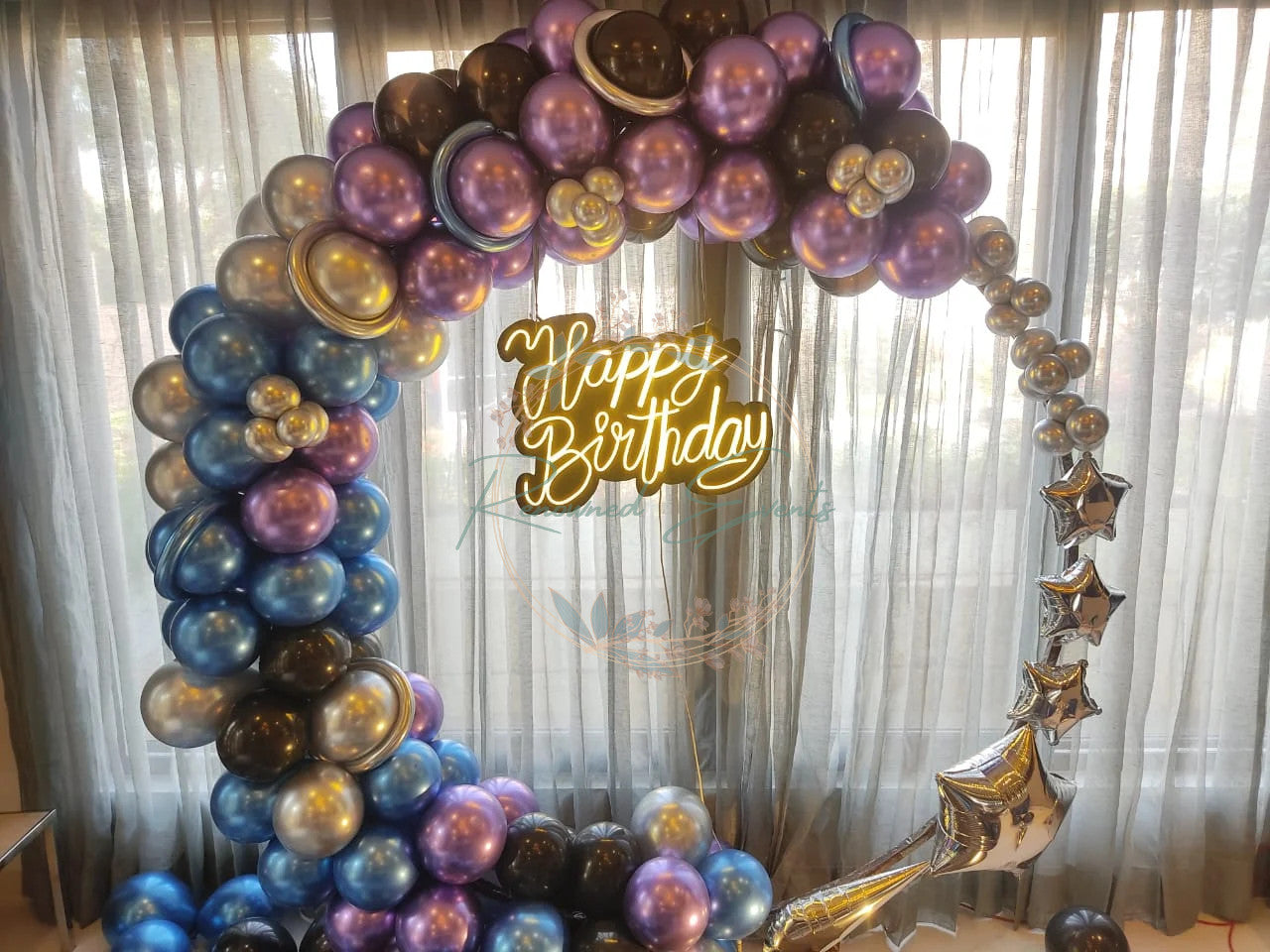 Galactic Celebration: Space-Themed Circle of Balloons for Birthday celebration