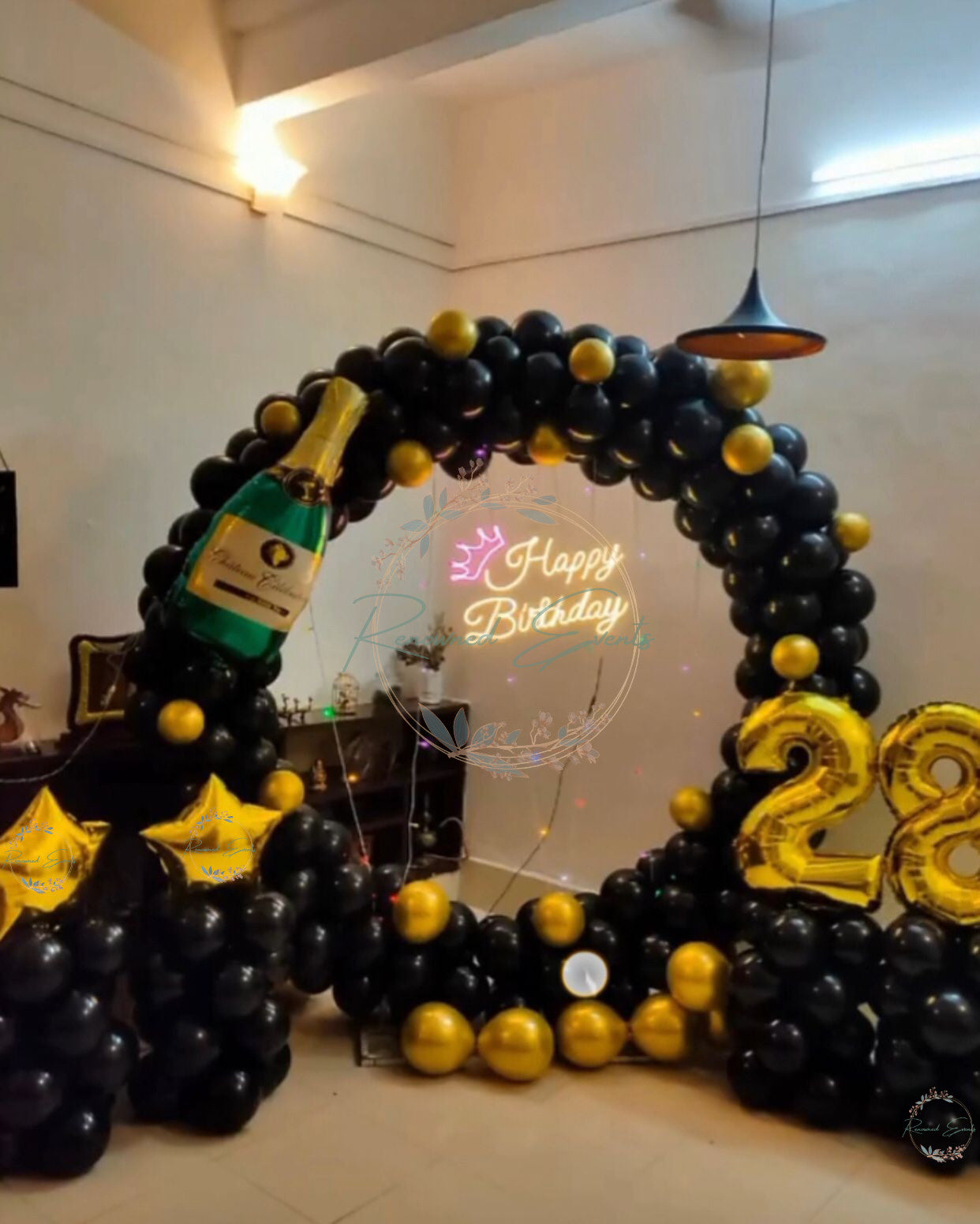Ring Decoration for Her with Balloon Standee