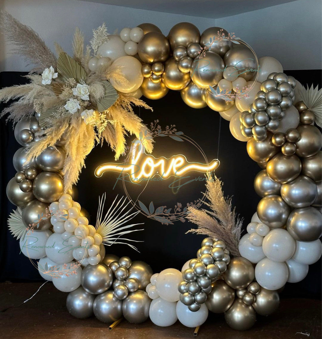 Ring Decoration with Love LED