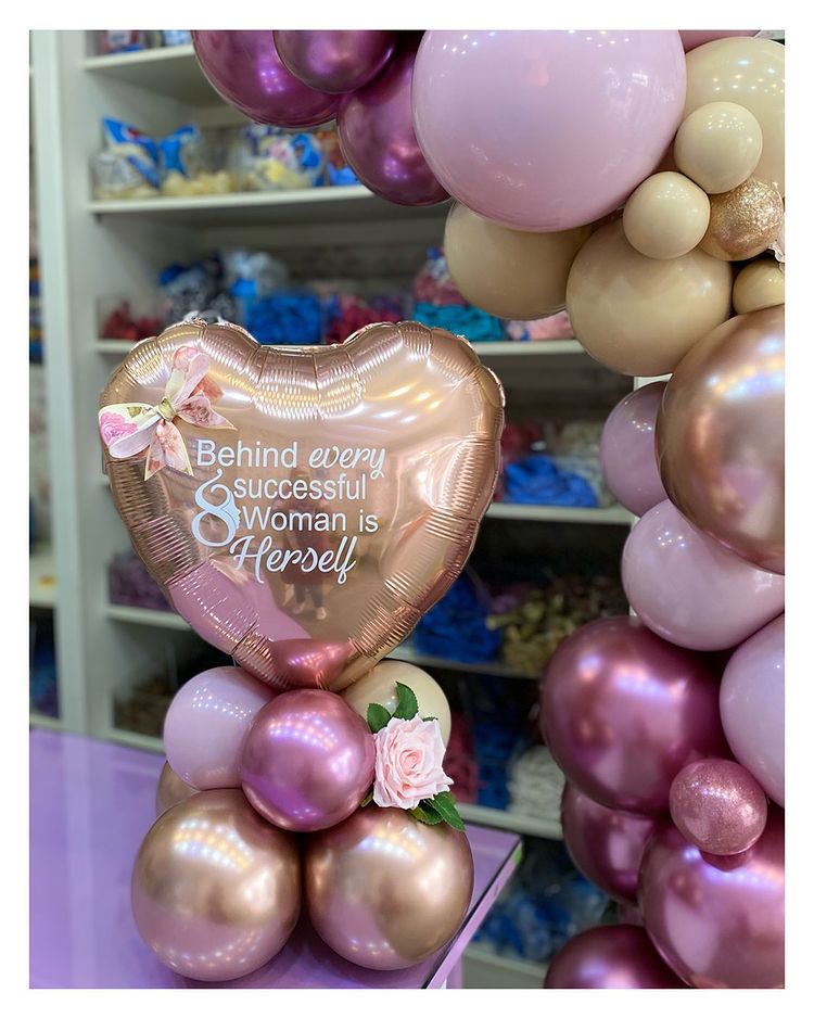 Women's Day balloon bouquet