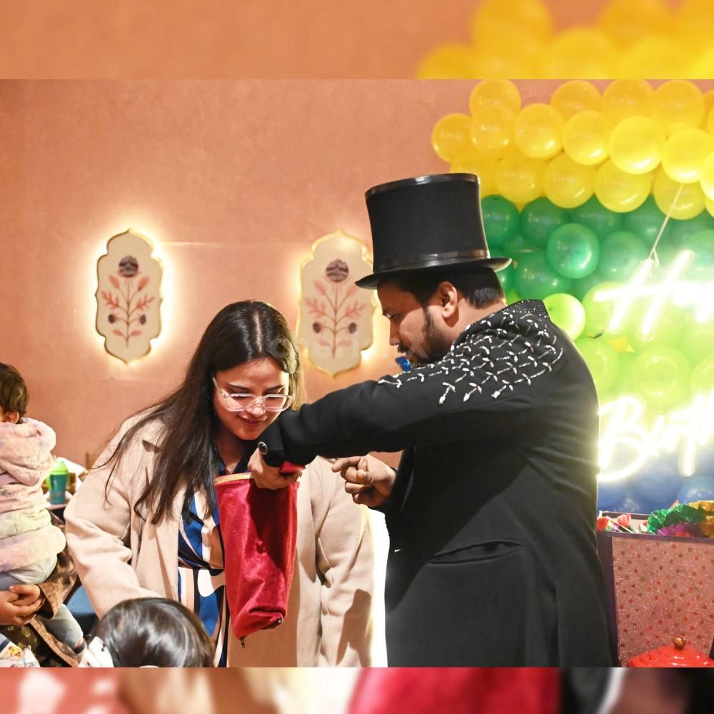 Magician For Kids Party