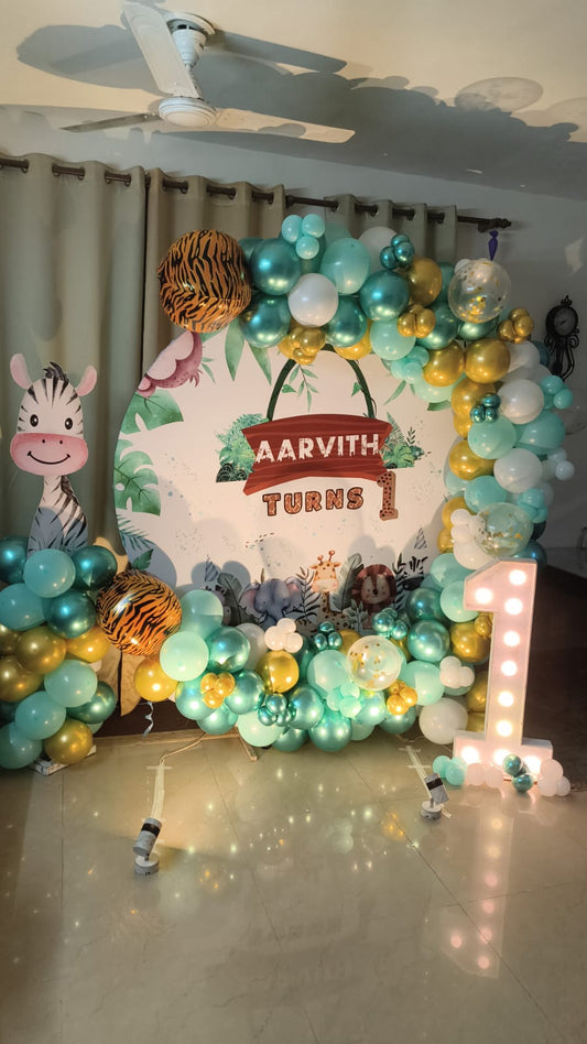 Safari Jungle Theme 1st Birthday Decoration at Home | Balloon Decor for Kids Birthday